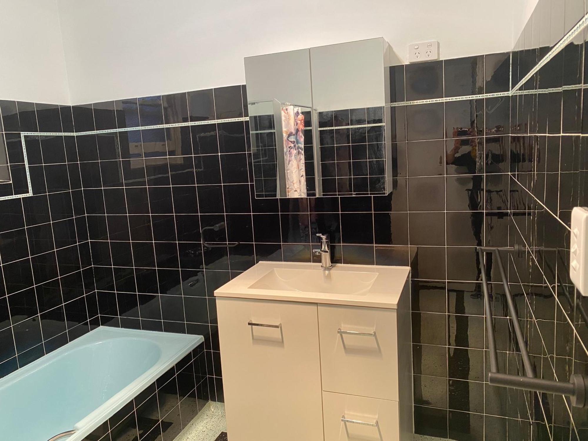 Holiday home Beautiful 3 Bedrooms Between Airport And Sea Cheltenham