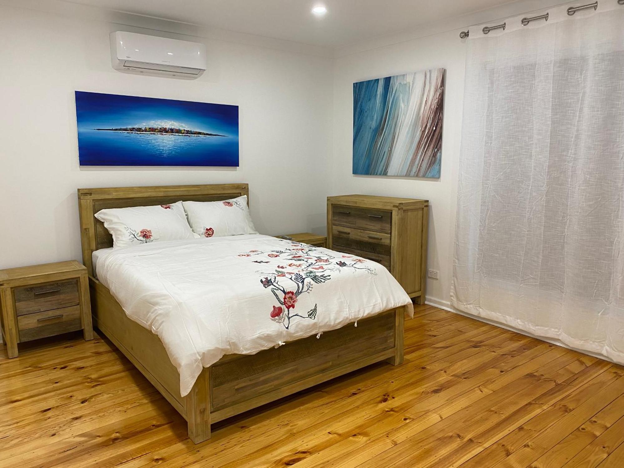 Beautiful 3 Bedrooms Between Airport And Sea Holiday home