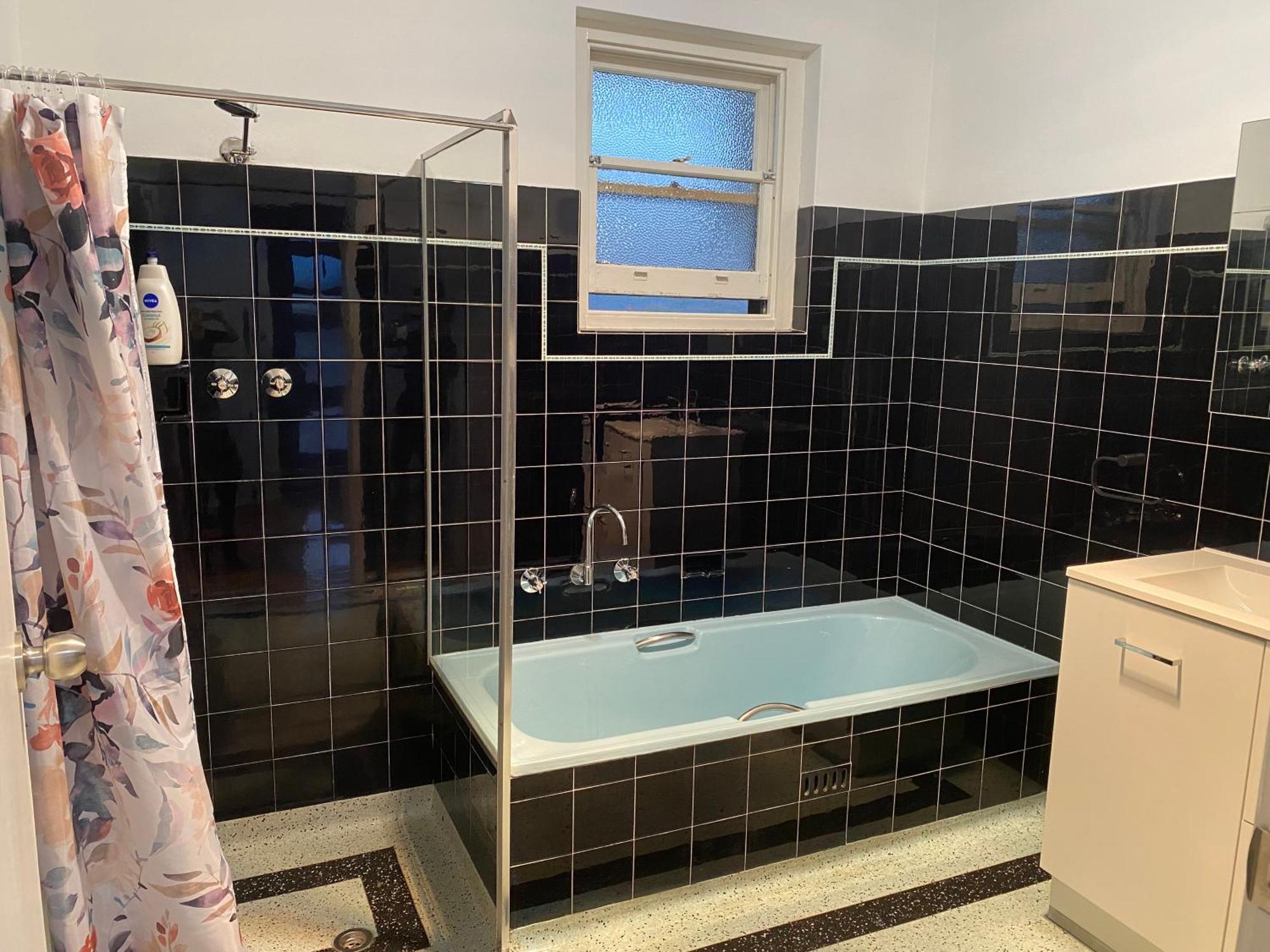 Beautiful 3 Bedrooms Between Airport And Sea