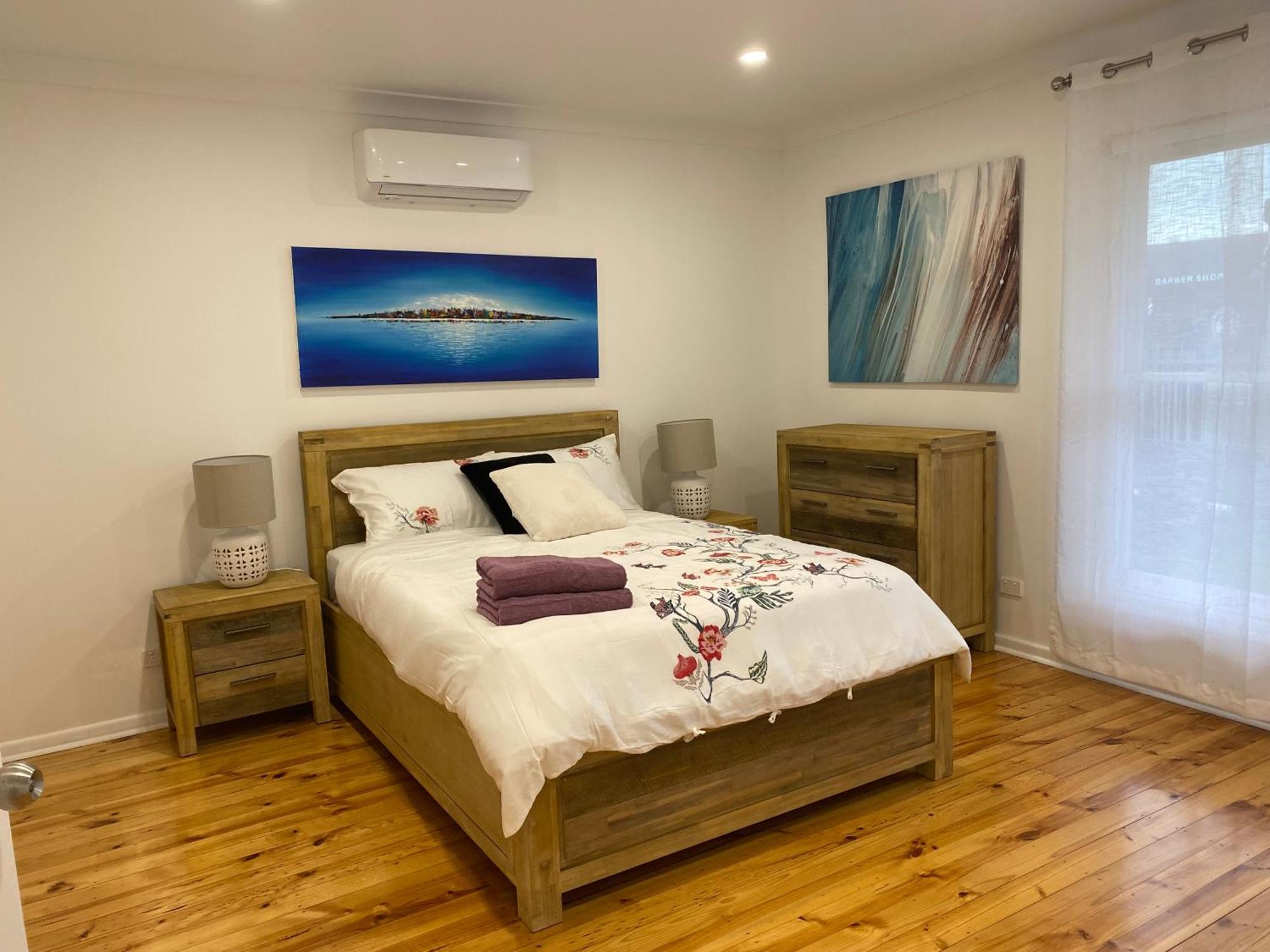 Holiday home Beautiful 3 Bedrooms Between Airport And Sea Cheltenham