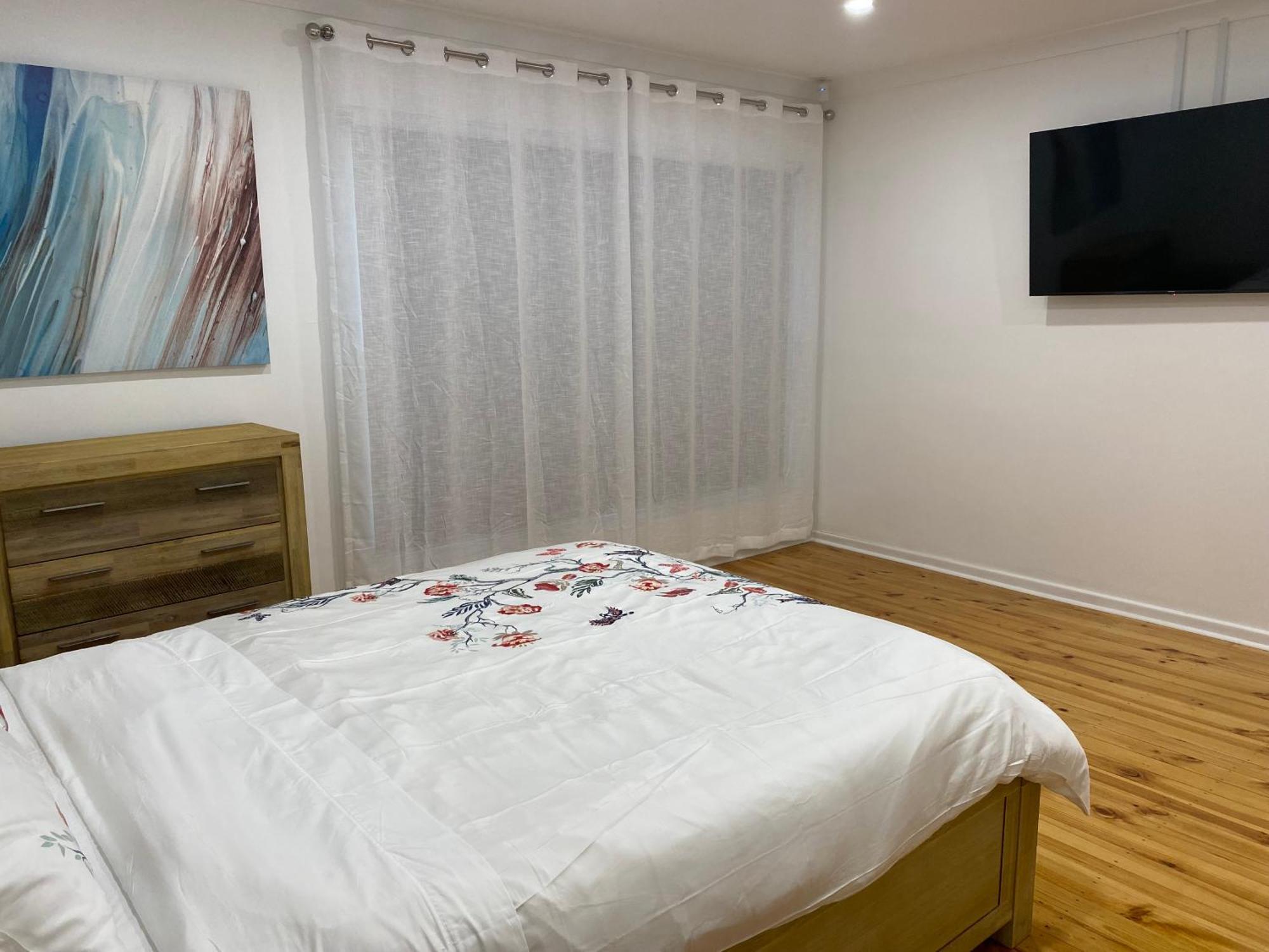 Beautiful 3 Bedrooms Between Airport And Sea Holiday home