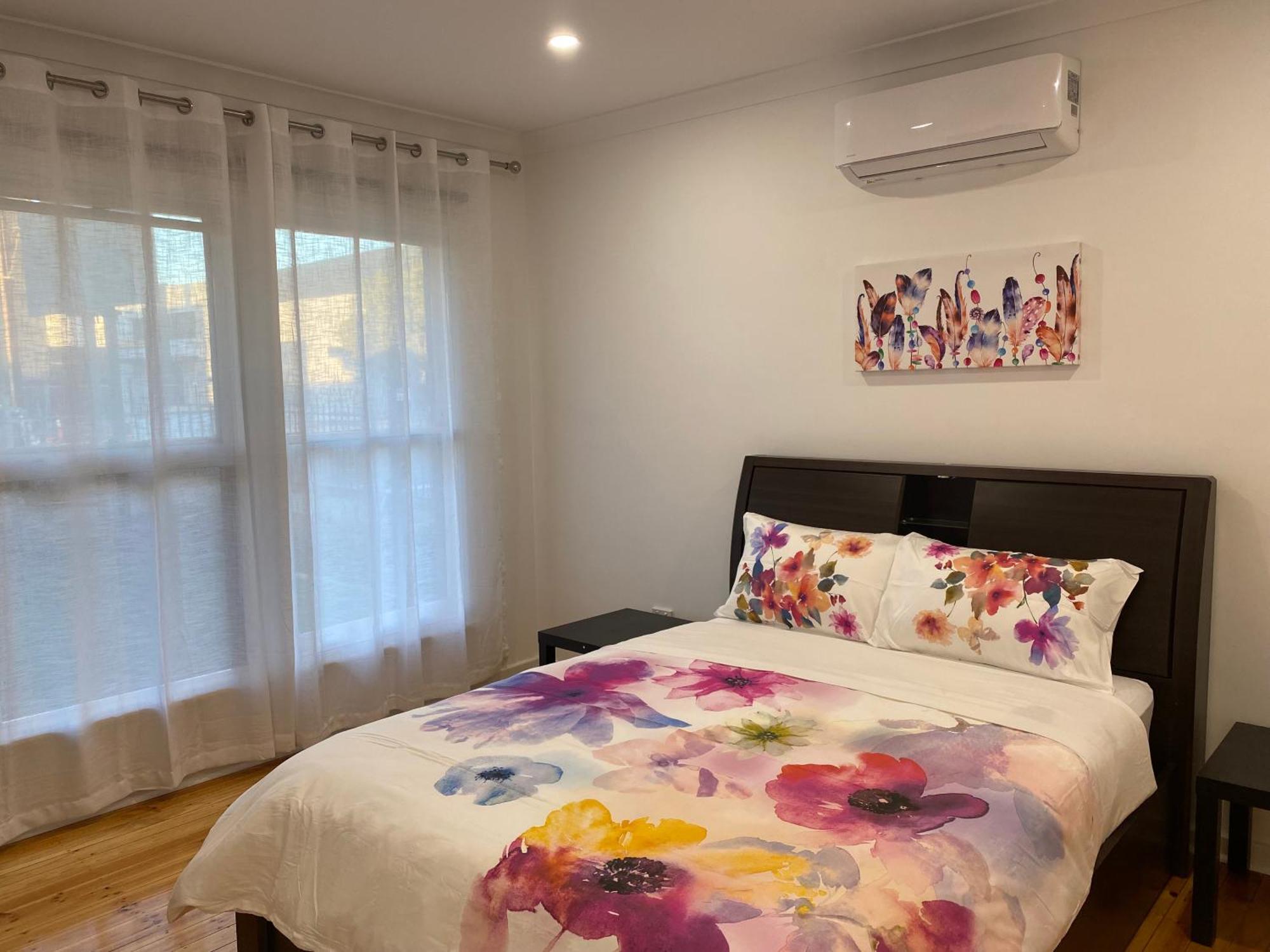 Beautiful 3 Bedrooms Between Airport And Sea Holiday home *