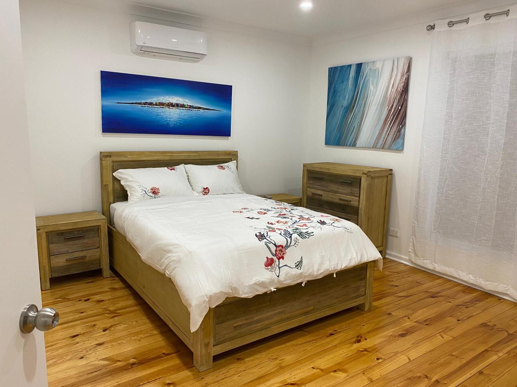 Beautiful 3 Bedrooms Between Airport And Sea *